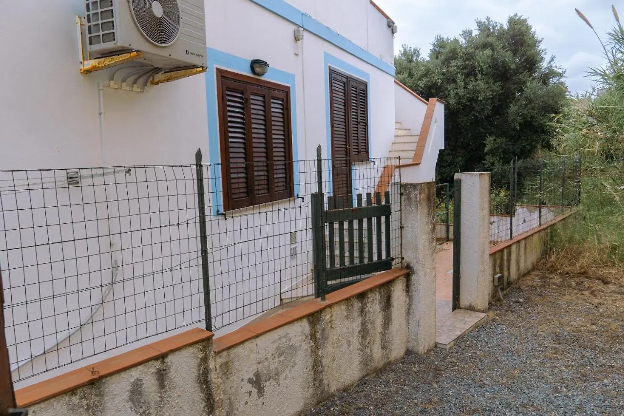 Calasetta Comfy Apartment X5 - W/ Terrace