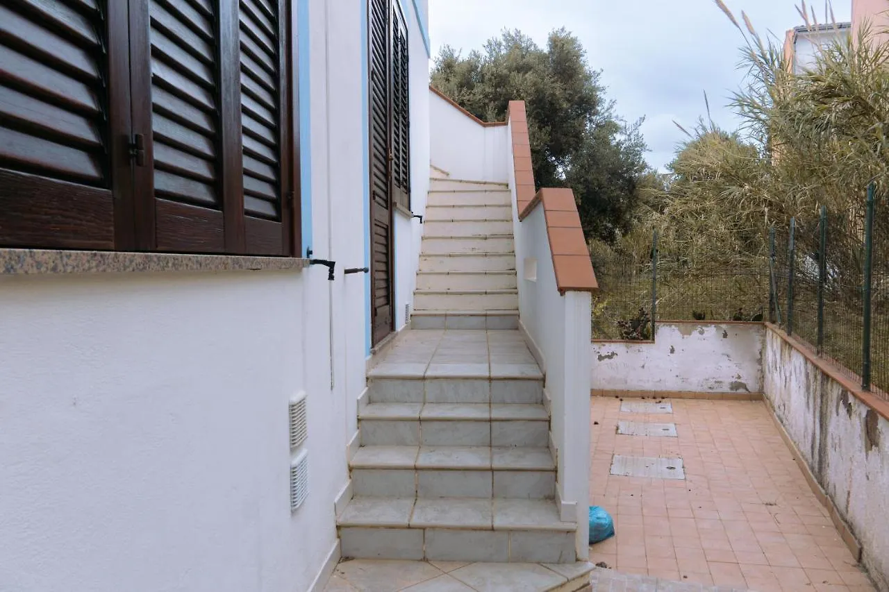 Calasetta Comfy Apartment X5 - W/ Terrace